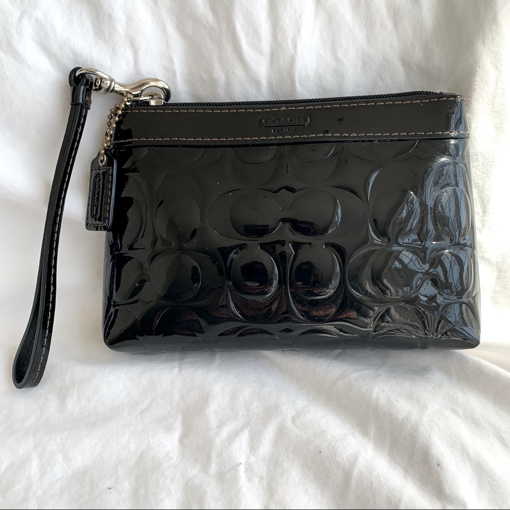 Coach Embossed C's Clutch Wristlet Patent Leather